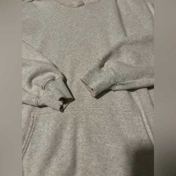 American Eagle Oversized Sweatshirt - Picture 2 of 10
